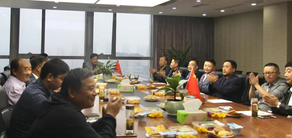 1691460288571651.jpg 02.jpg