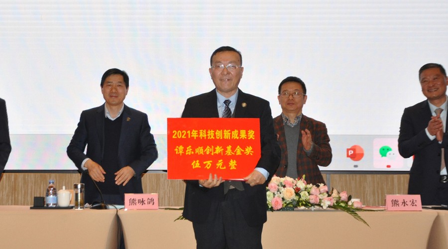 1700035905422137.jpg 04.jpg