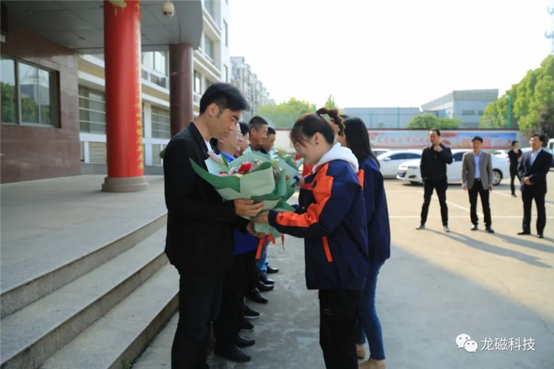 1701829826959158.jpg 1691466126205068.jpg